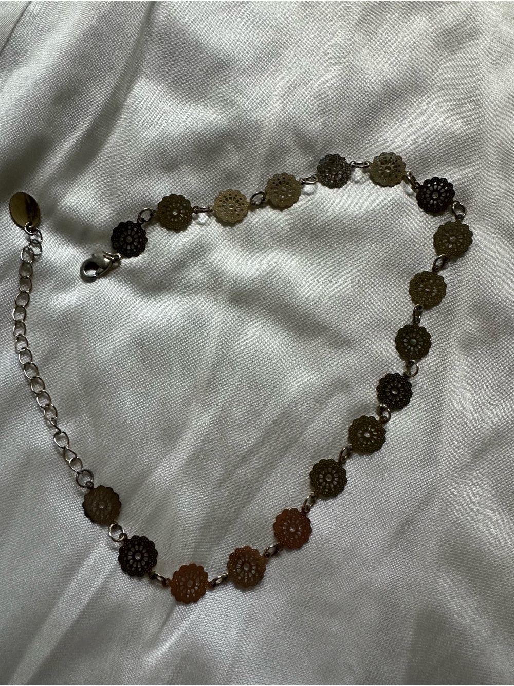 Delicate Floral Medallion Choker Necklace in Gold